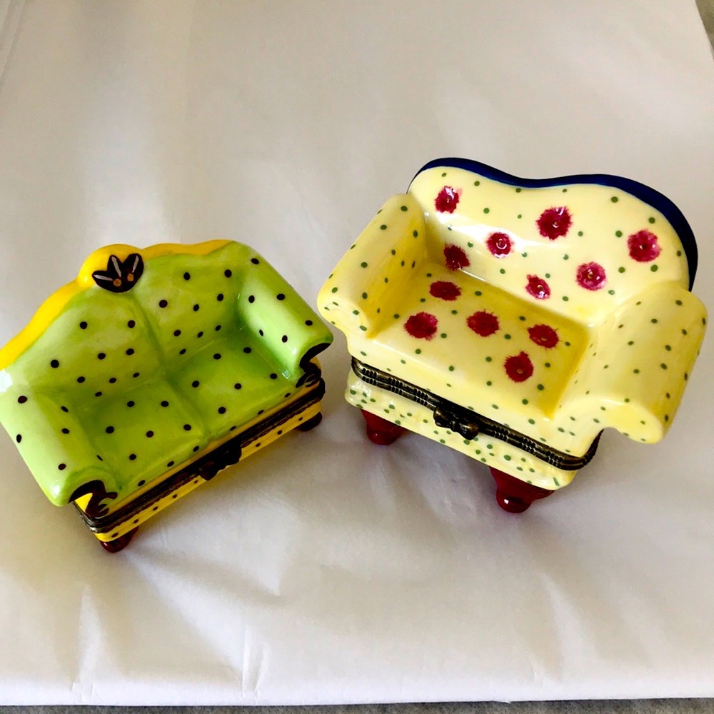 Trinket Bundle (2 pieces) sofa porcelain hinge pill boxes